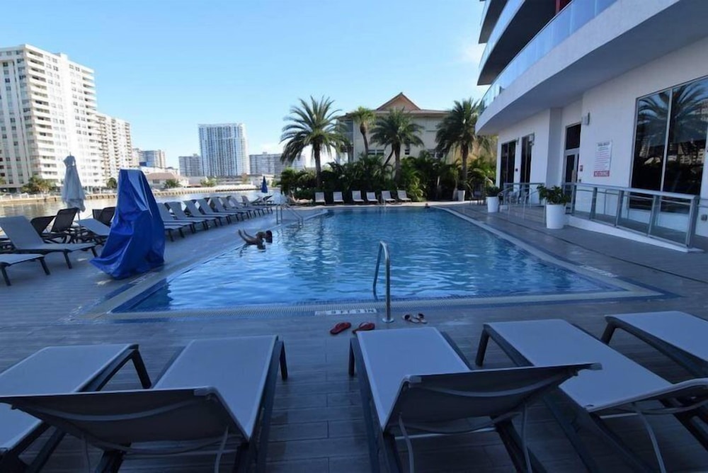 2 Bedroom Unit Across From Ocean @ Beachwalk Resort - photo 29
