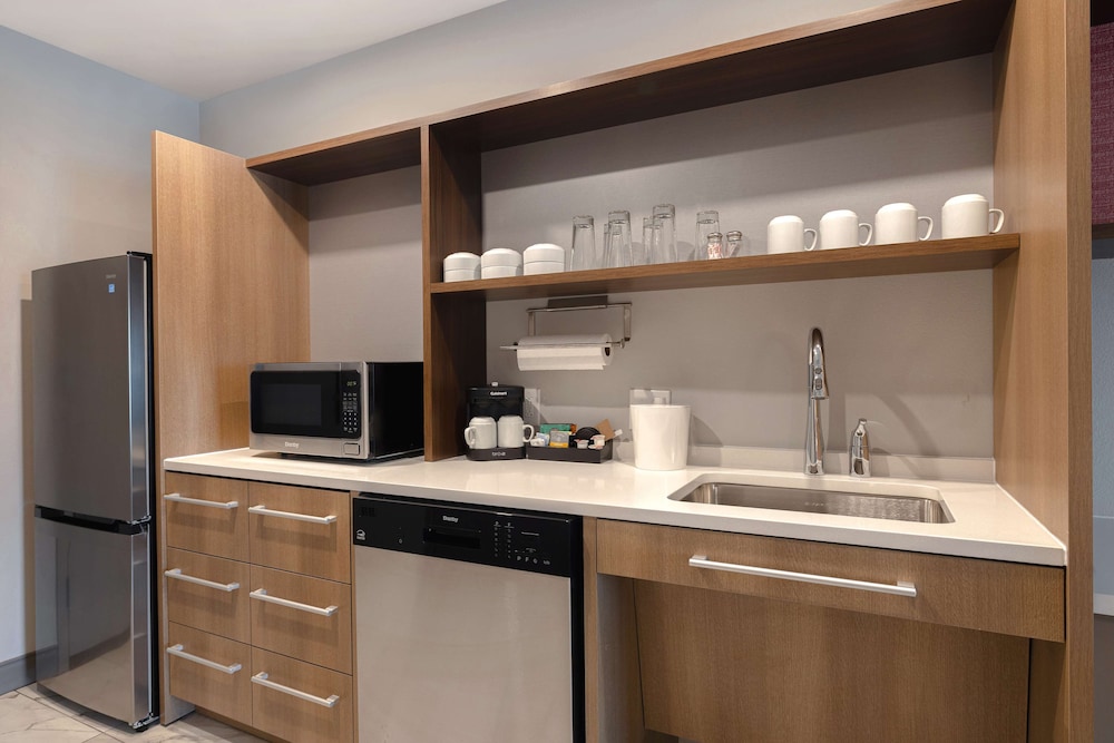 Home2 Suites Downtown Nashville Metrocenter - photo 22