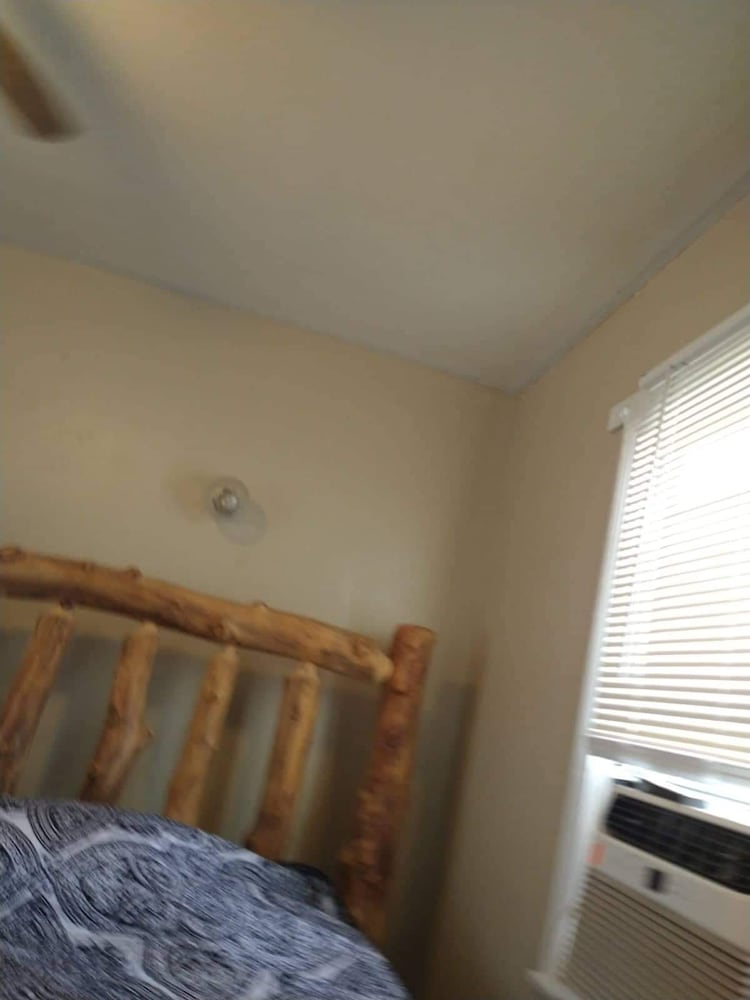 EL Amigo Motel - photo 11