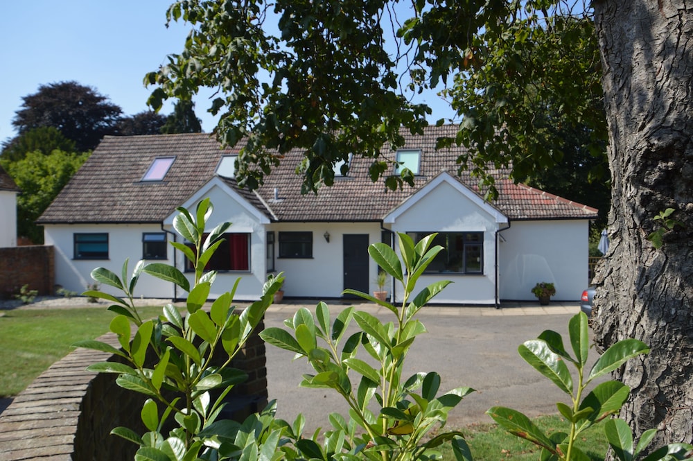 Tarras B And B — Ware