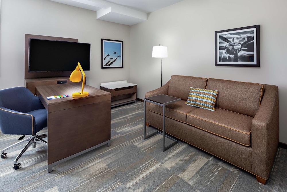 Hampton Inn & Suites San Diego Airport Liberty Station - photo 28