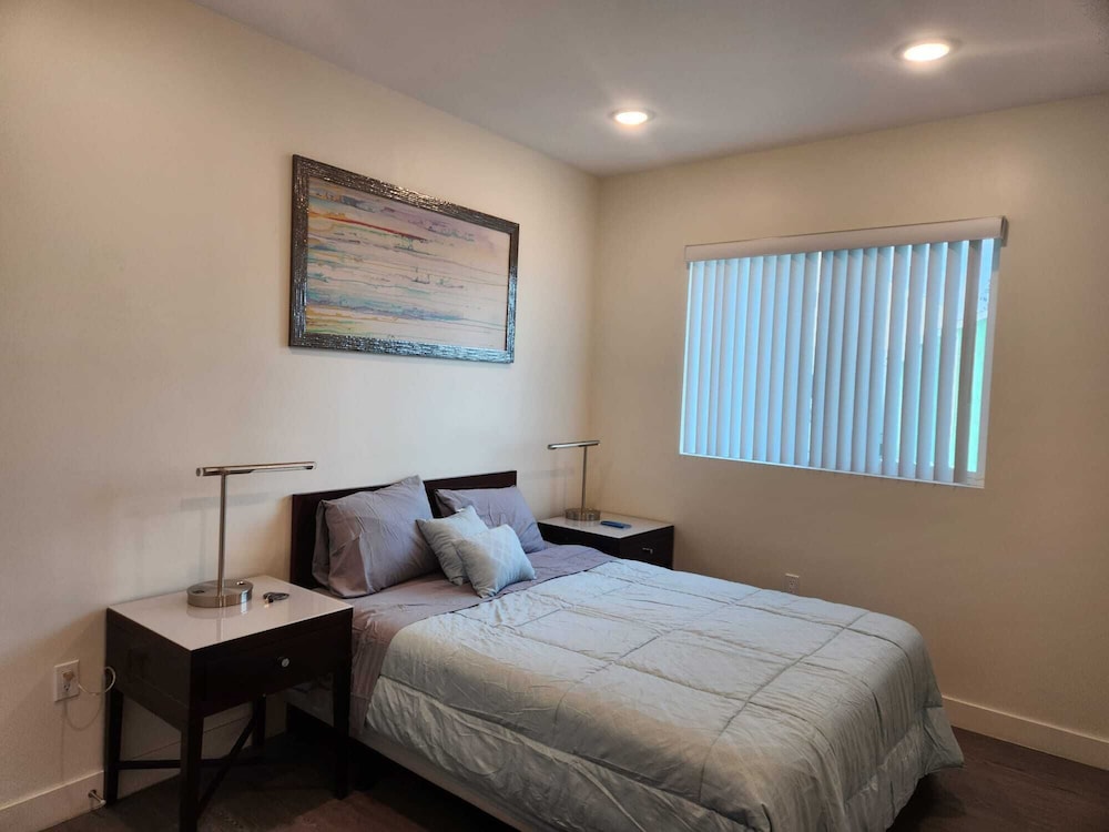 Urban Chic Apart Hotels in Central LA - photo 28