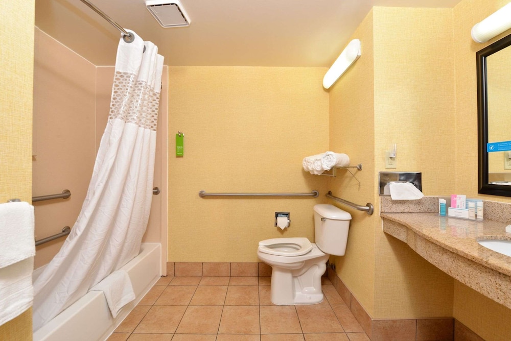 Hampton Inn & Suites Springboro Dayton Area South - photo 24