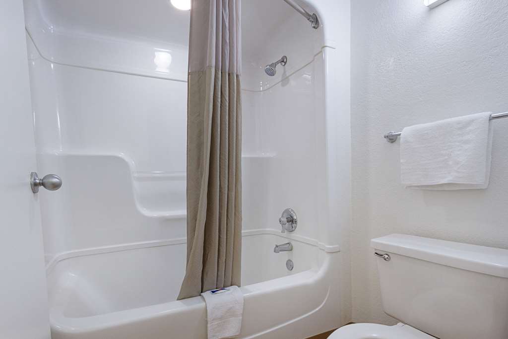 Motel 6 Mesa South - photo 17