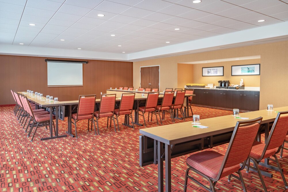 Courtyard by Marriott Wilkes Barre Arena - photo 21