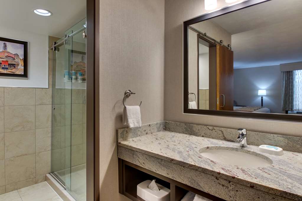 Drury Inn & Suites Poplar Bluff - photo 18