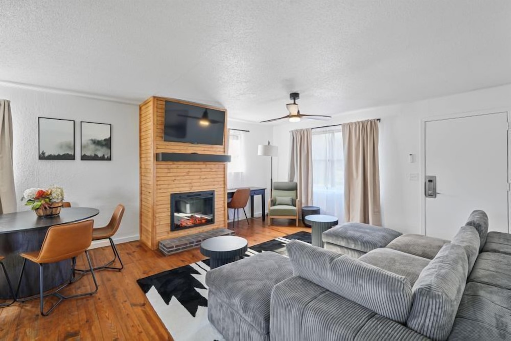 Tremont Lodge & Resort - photo 144