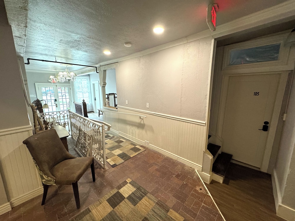 St James Hotel - photo 33