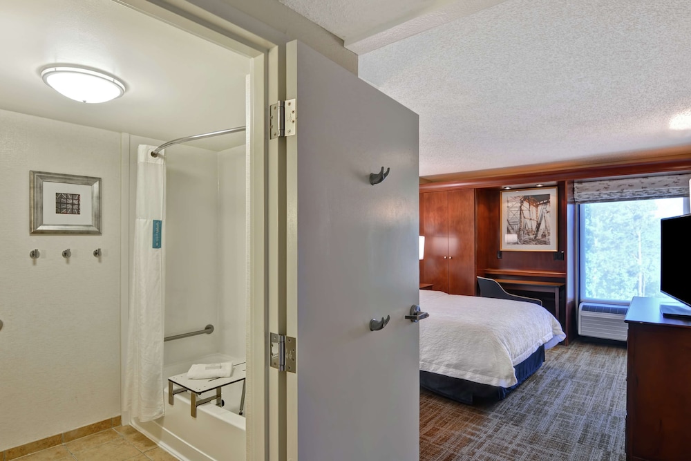 Hampton Inn Birmingham Mountain Brook - photo 12