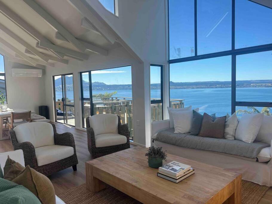 Breathtaking Views — 4-Star Luxury Hotel in Taupo, New Zealand
