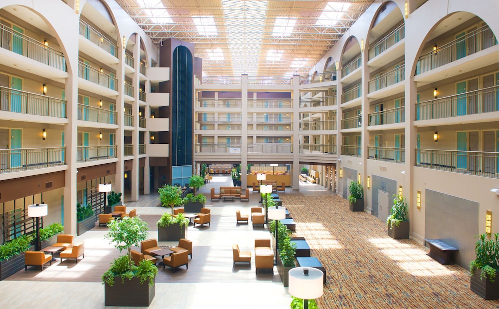 Embassy Suites by Hilton Seattle Bellevue - photo 52
