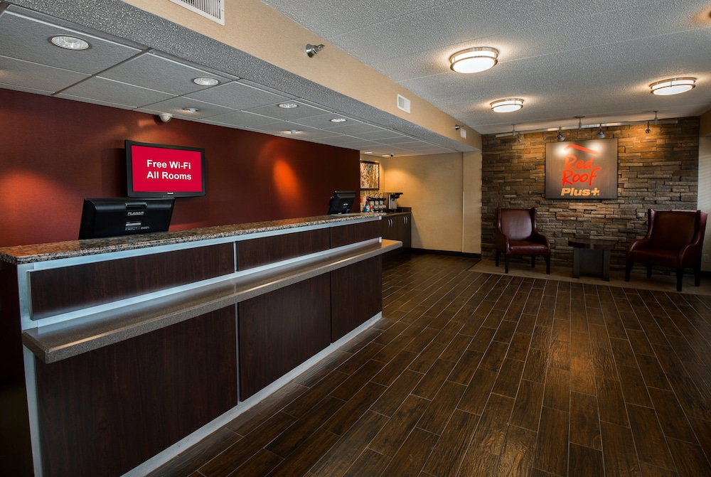 Red Roof Inn PLUS Chicago Naperville - photo 2