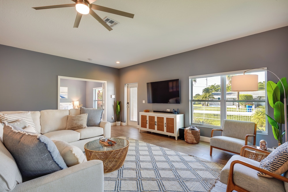 Florida Gem Saltwater Pool By Beaches Kayaking — Jensen Beach