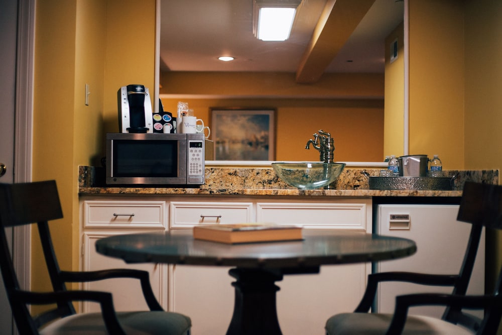 The Remington Suite Hotel and Spa - photo 15