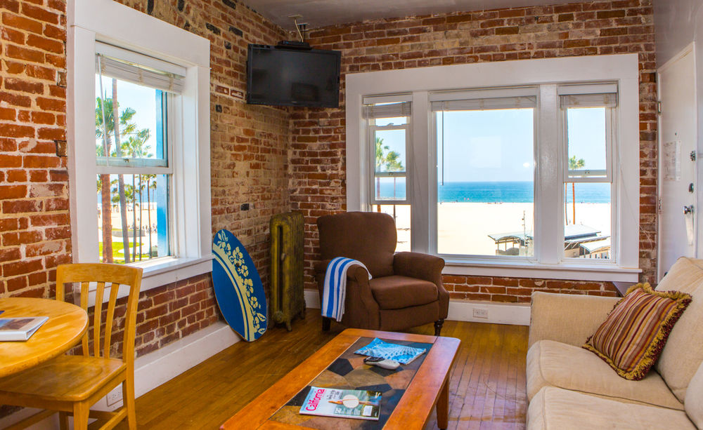 Venice Beach Suites & Hotel - photo 28
