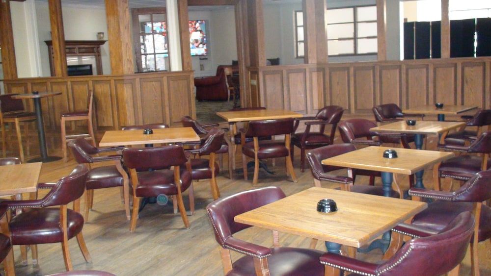 Armstrong Inn and Suites - photo 26