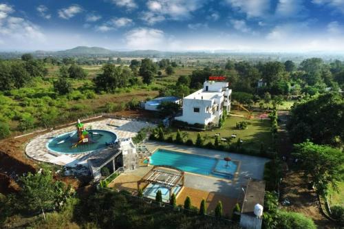 Nisarg Resort — hotel in Jabalpur