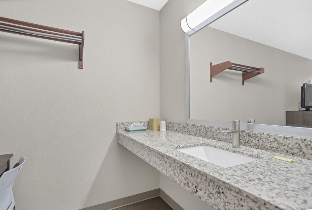 Bridgeview Inn Chicago Area - photo 10