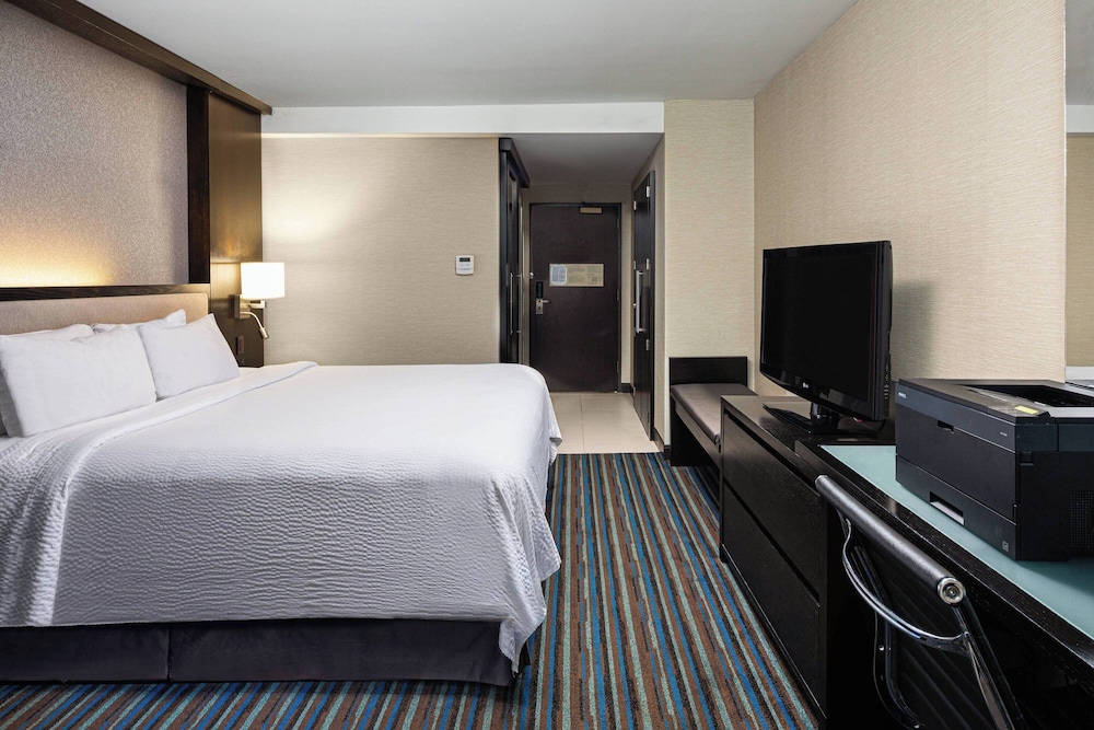 Courtyard by Marriott New York Manhattan Times Square - photo 8