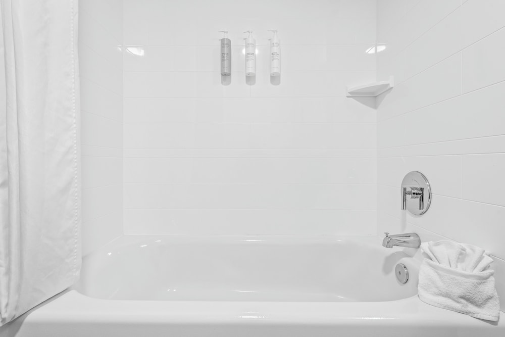 Hampton Inn Columbus North - photo 37