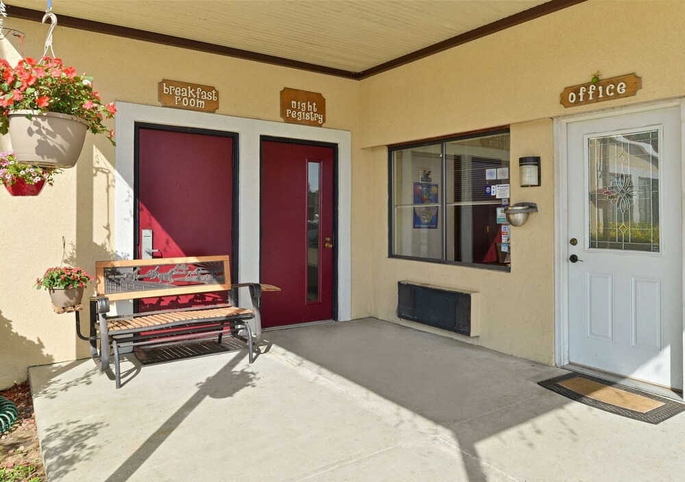 Nation's Inn Kinston - photo 18
