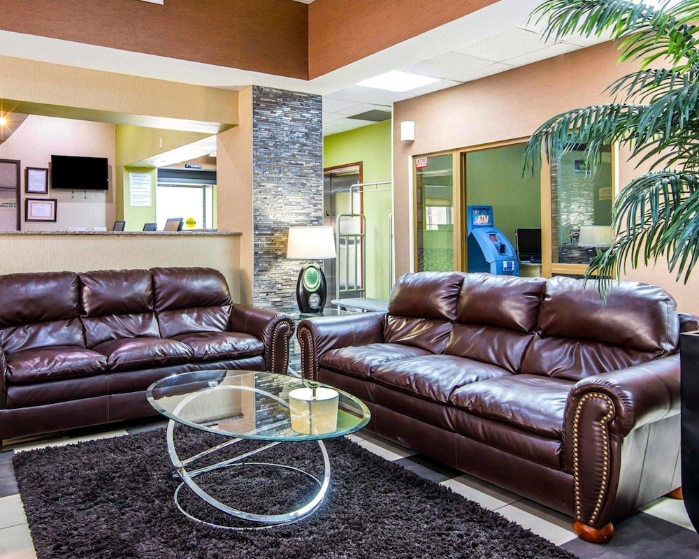 SureStay Plus Hotel by Best Western Blue Springs - photo 2