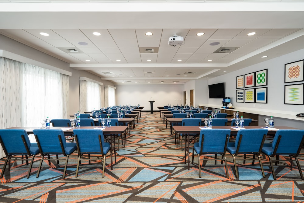 Holiday Inn Express & Suites Greenville SE Simpsonville by IHG - photo 54
