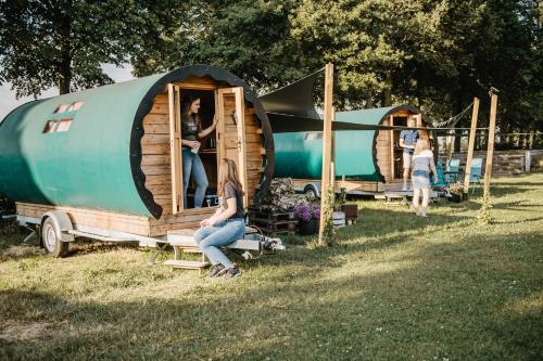 #Glamping@De Verloren Sinjoor — hotel in Bladel