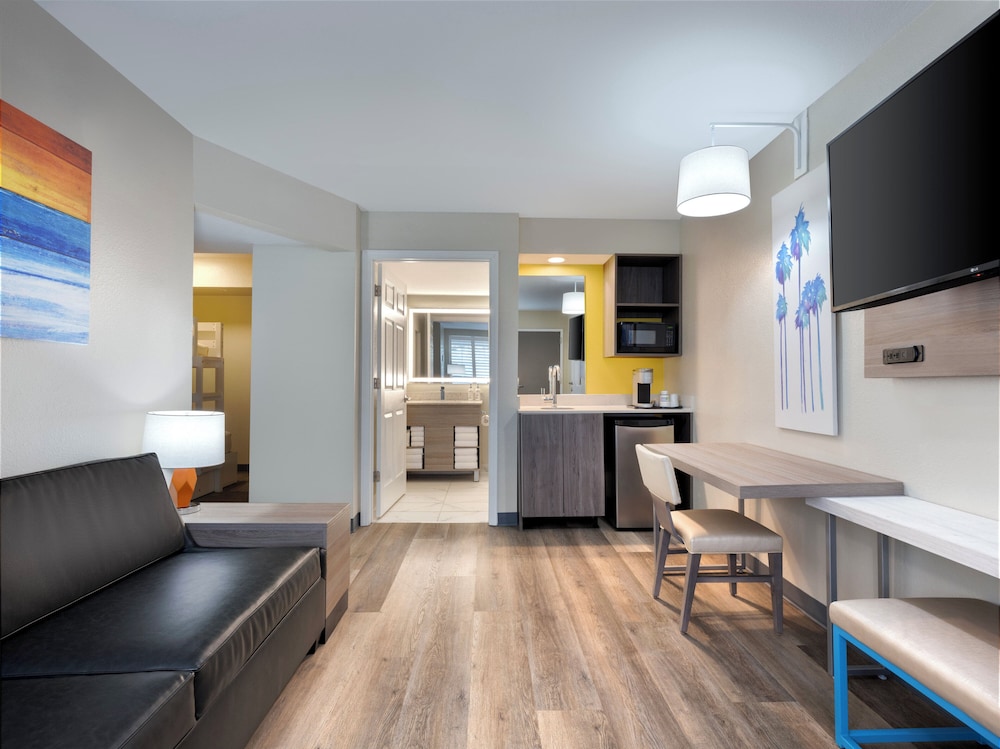 Holiday Inn Resort Orlando Suites Waterpark by IHG - photo 21