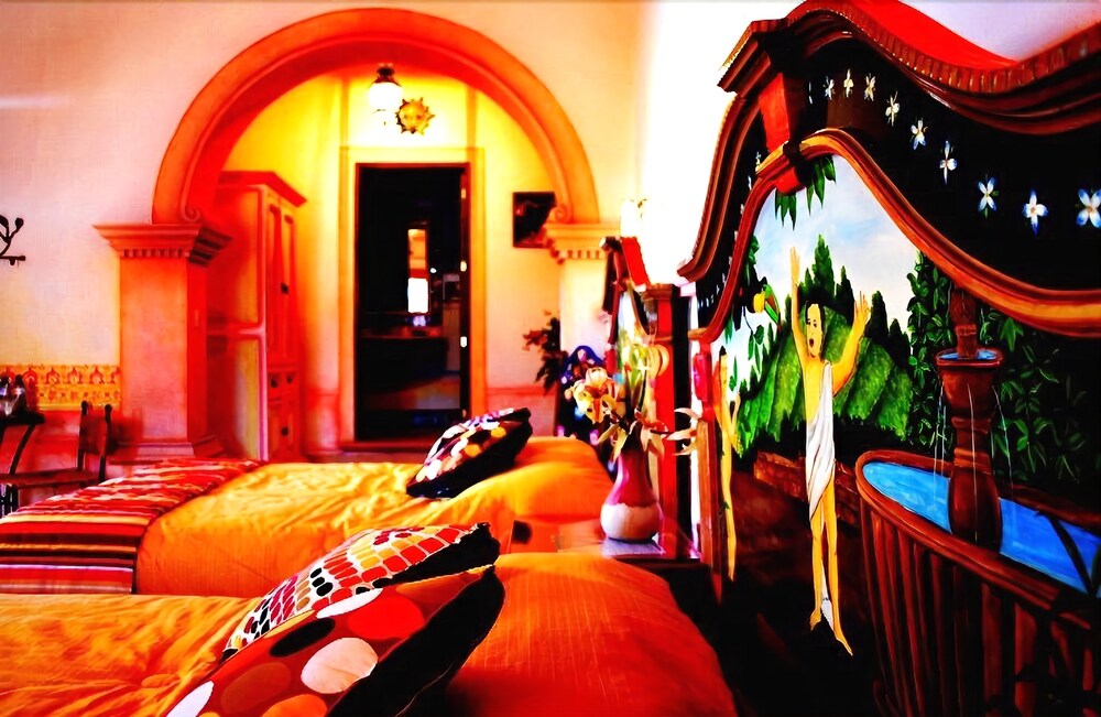 Hotel Centenario Centro de Peña de Bernal in Ezequiel Montes, Mexico