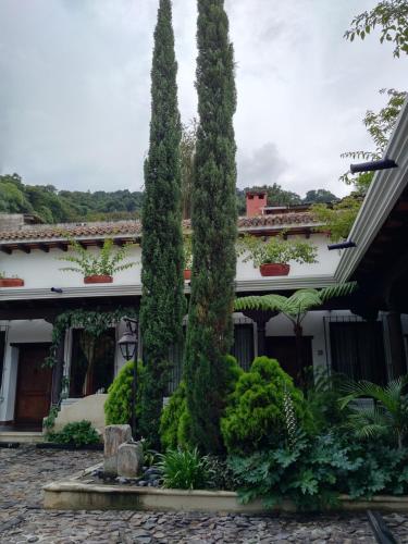 Villas Santa Ines Emekarsa — Antigua Guatemala — photo 3