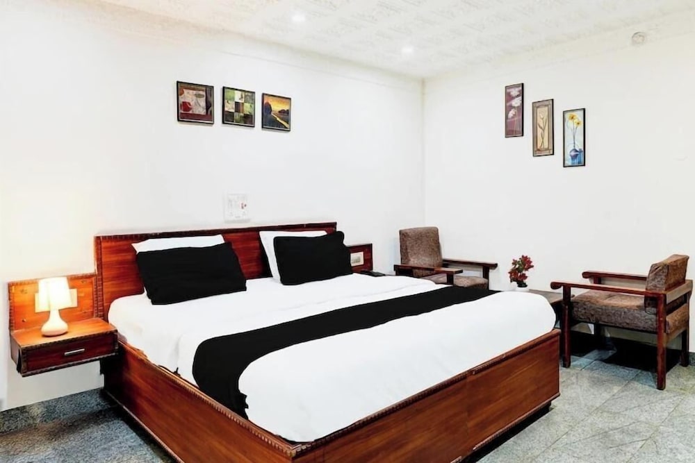 Sapthagiri Hotel Near Saptagiri Circle — hotel in Anantapur