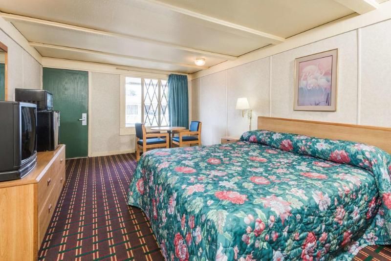 Knights Inn Franklin Middletown - photo 4