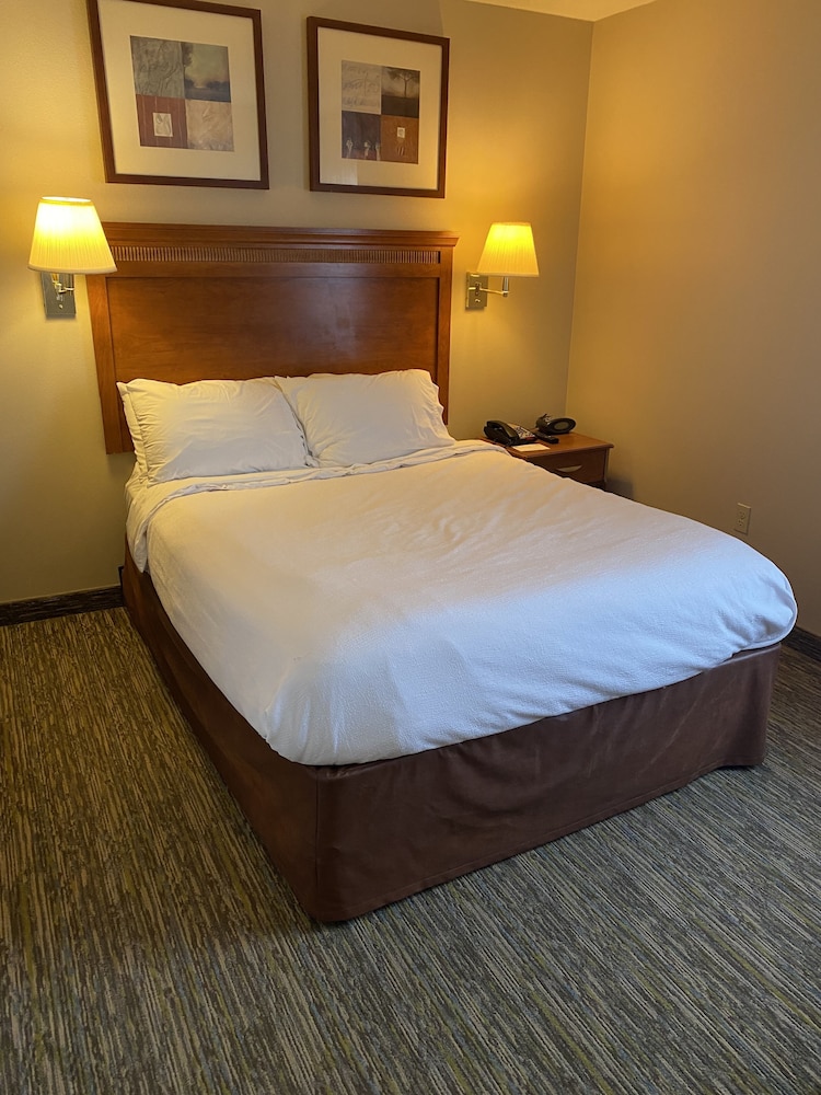 Candlewood Suites Williamsport by IHG - photo 12
