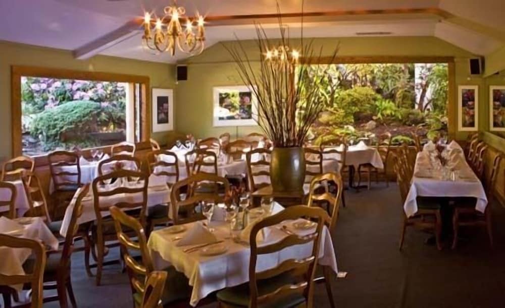 Little River Inn - photo 22