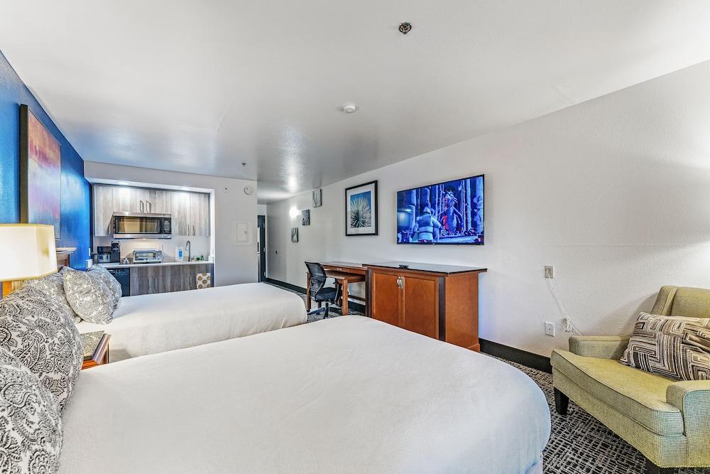 Hawthorn Suites by Wyndham Tempe - photo 15