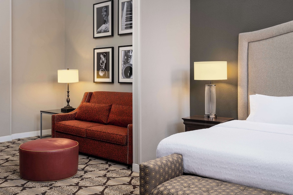 Hampton Inn and Suites New Orleans Convention Center - photo 36