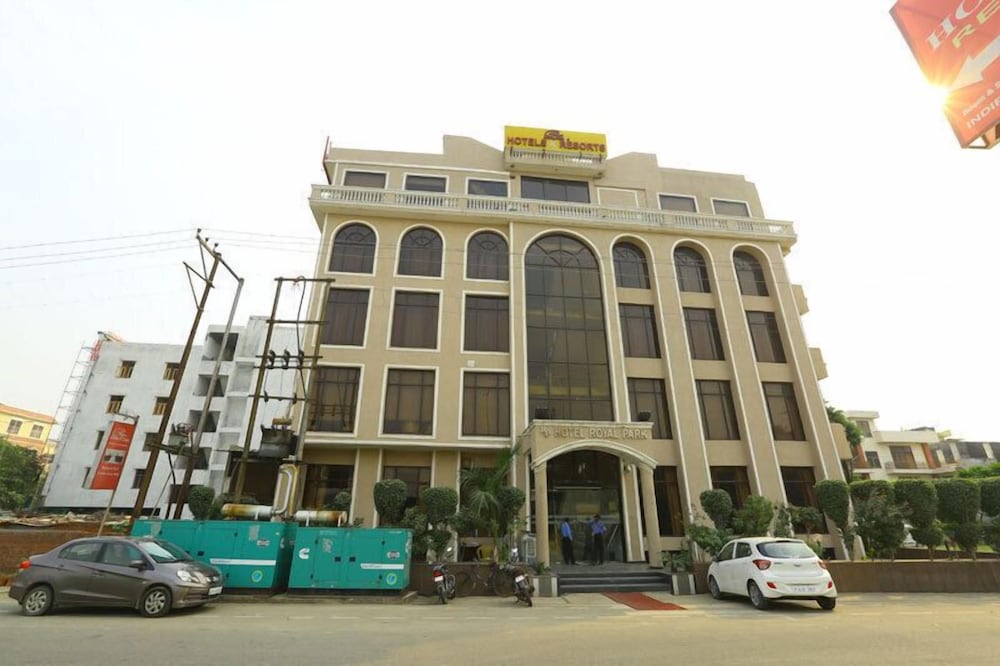 OYO Rooms DPS Indirapuram in Ghaziabad, India
