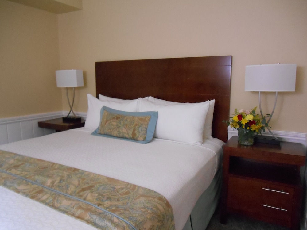 Carmel Bay View Inn - photo 11