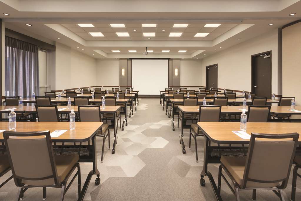 Hyatt Place Portland Airport - photo 13