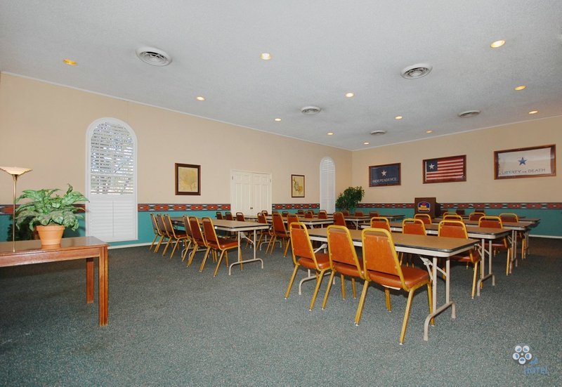 Best Western Old Main Lodge - photo 5