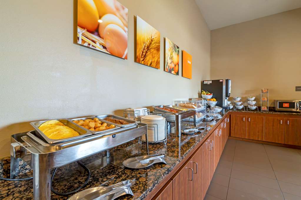 Comfort Inn & Suites Mandan Bismarck - photo 36
