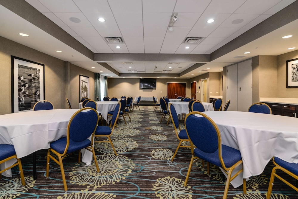 Hampton Inn Brighton - photo 75