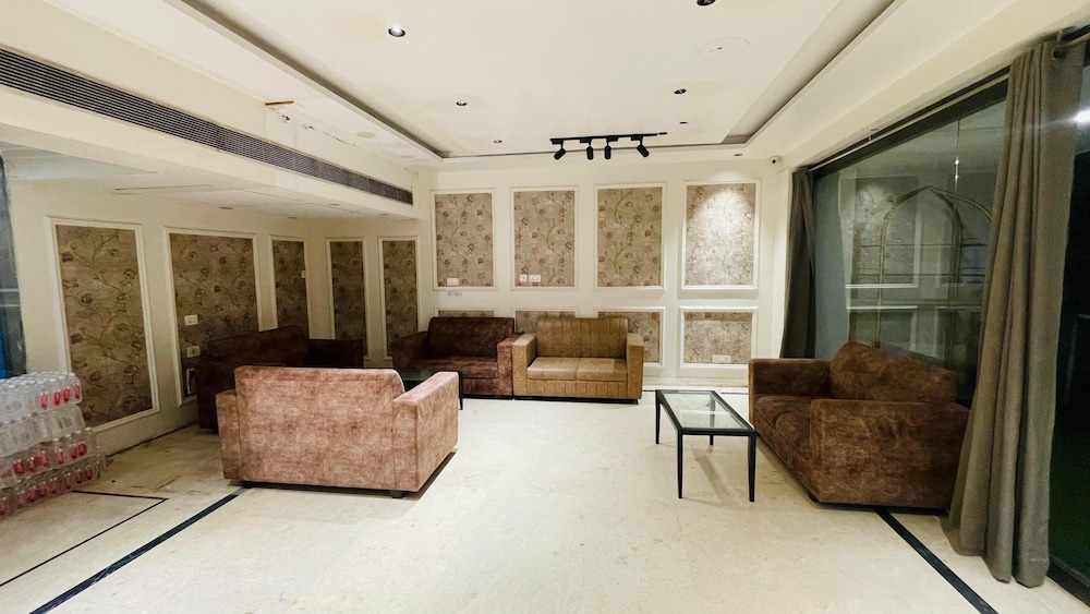 Hotel Centrum - last minute hotel in New Delhi