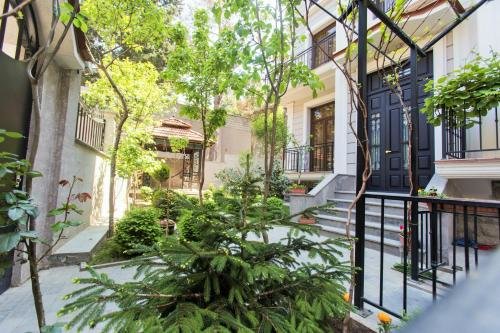 Villa Garden