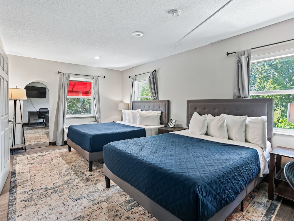 Baymont by Wyndham Ocala Suites - photo 18