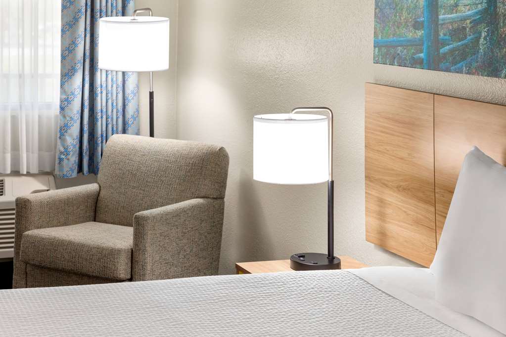 Days Inn by Wyndham Paris - photo 21