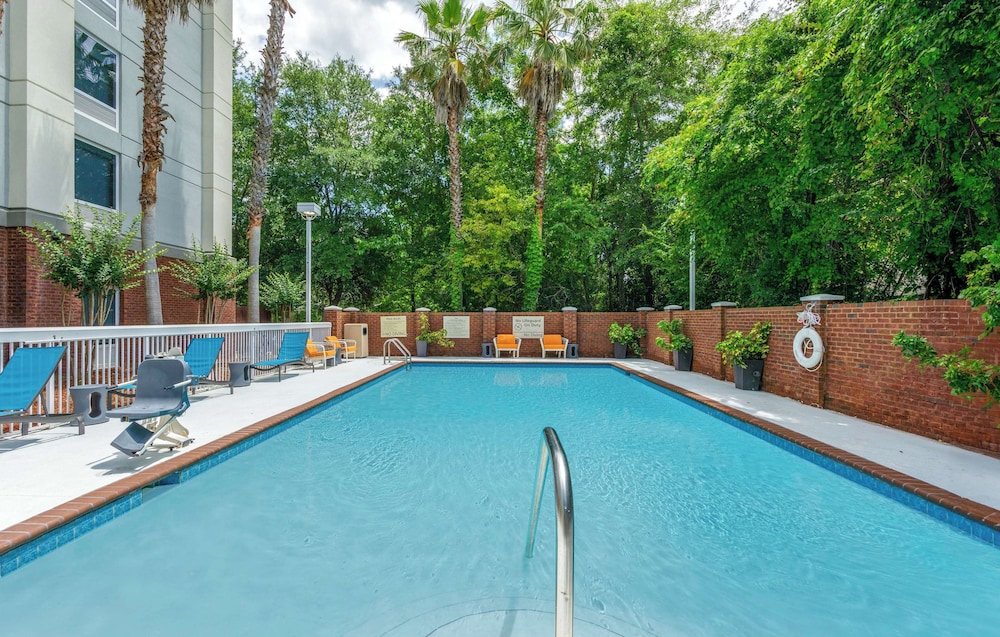 Hampton Inn & Suites Tallahassee I 10 Thomasville Road - photo 49