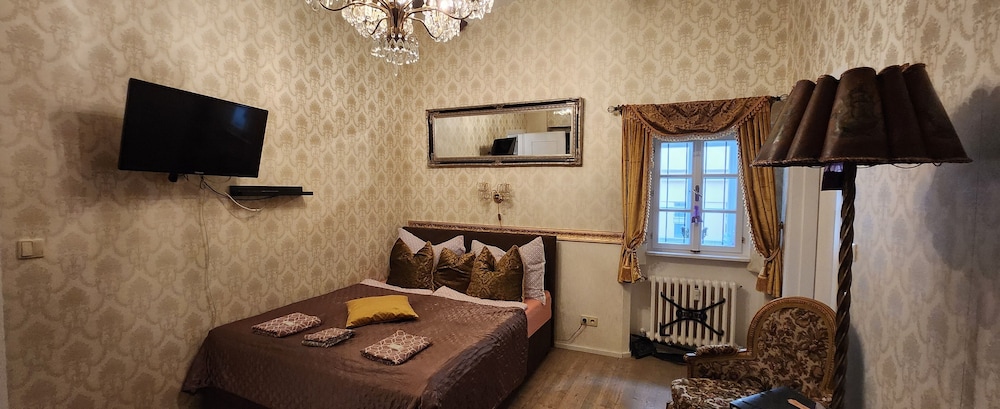 St. Terezie Baroque Residence — 4-Star Luxury Hotel in Prague, Czech Republic