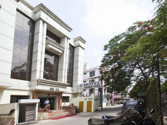 Hotel Kumar Grand Casa - last minute hotel in Agra